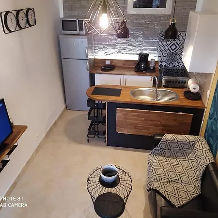 Duplex Avec Jardin, Proche Village Calenzana Extérieur photo