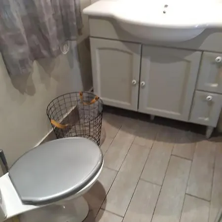 Duplex Avec Jardin, Proche Village Calenzana Extérieur photo