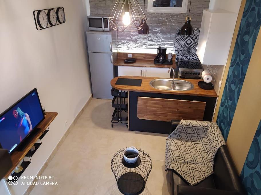 Duplex Avec Jardin, Proche Village Apartment