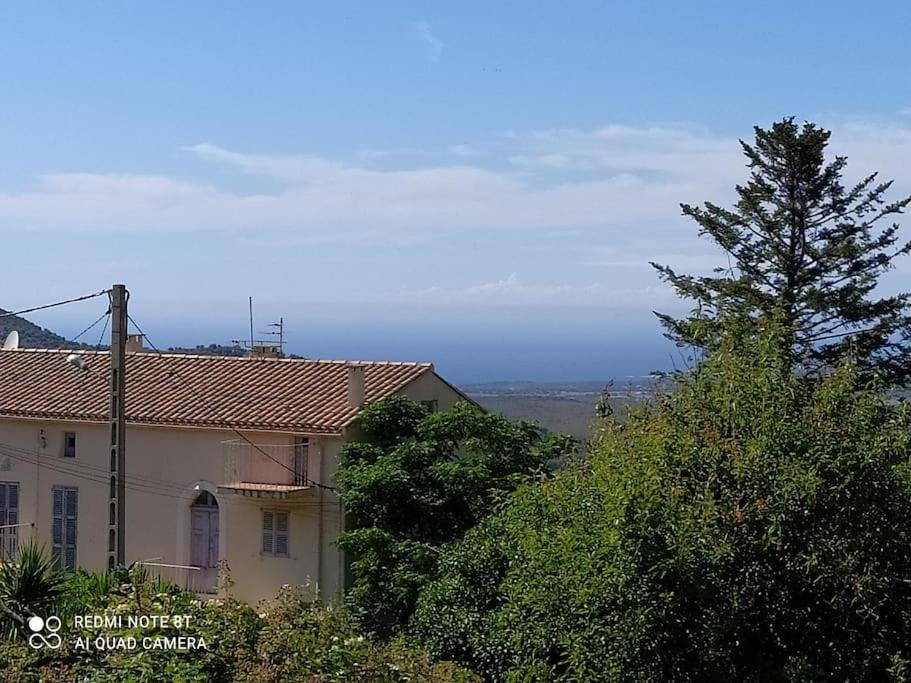 Apartment Duplex Avec Jardin, Proche Village *