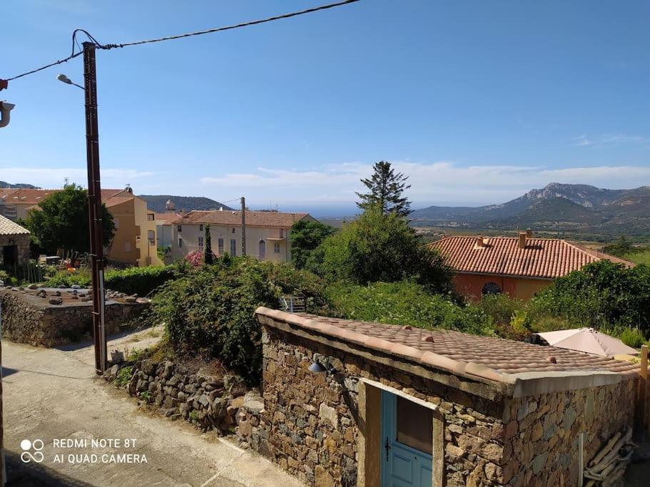 Duplex Avec Jardin, Proche Village Apartment